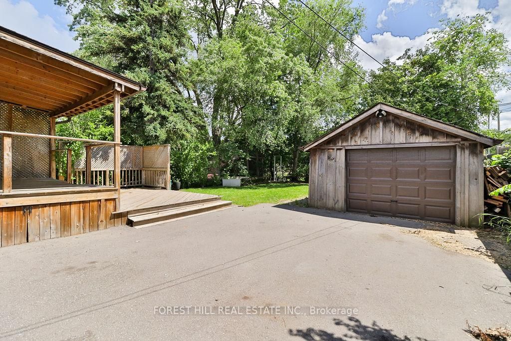 19 Silvercrest Avenue • Toronto, ON photo 30