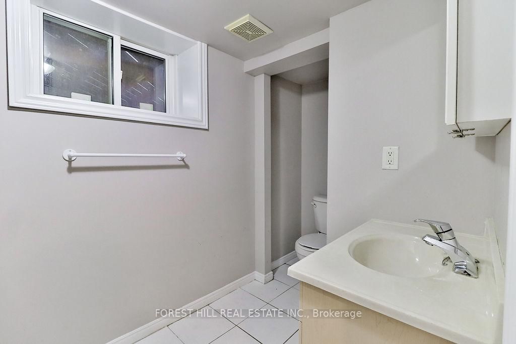 19 Silvercrest Avenue • Toronto, ON photo 43
