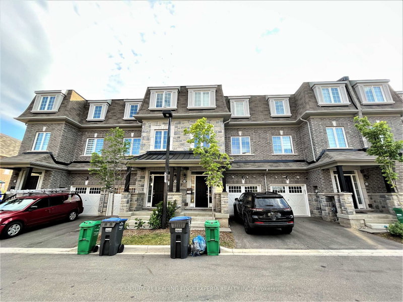 12 Pomarine Way W