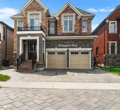 22 Gainsford Brampton,ON L6X 5N2 — Photo 1