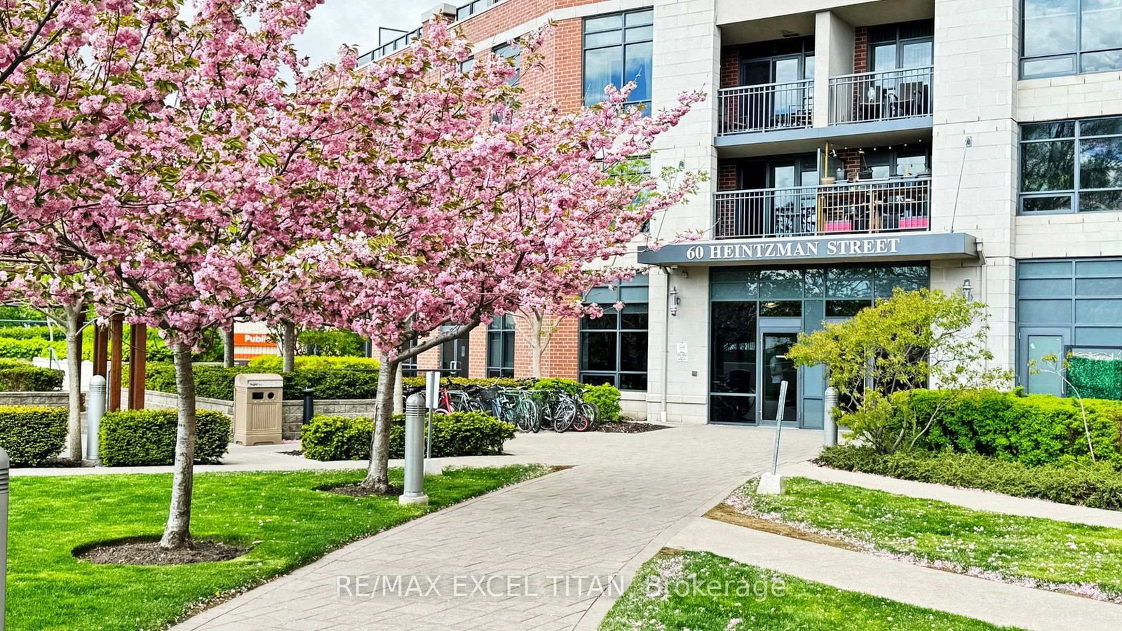 60 Heintzman Street • #1132 • Toronto, ON photo 2