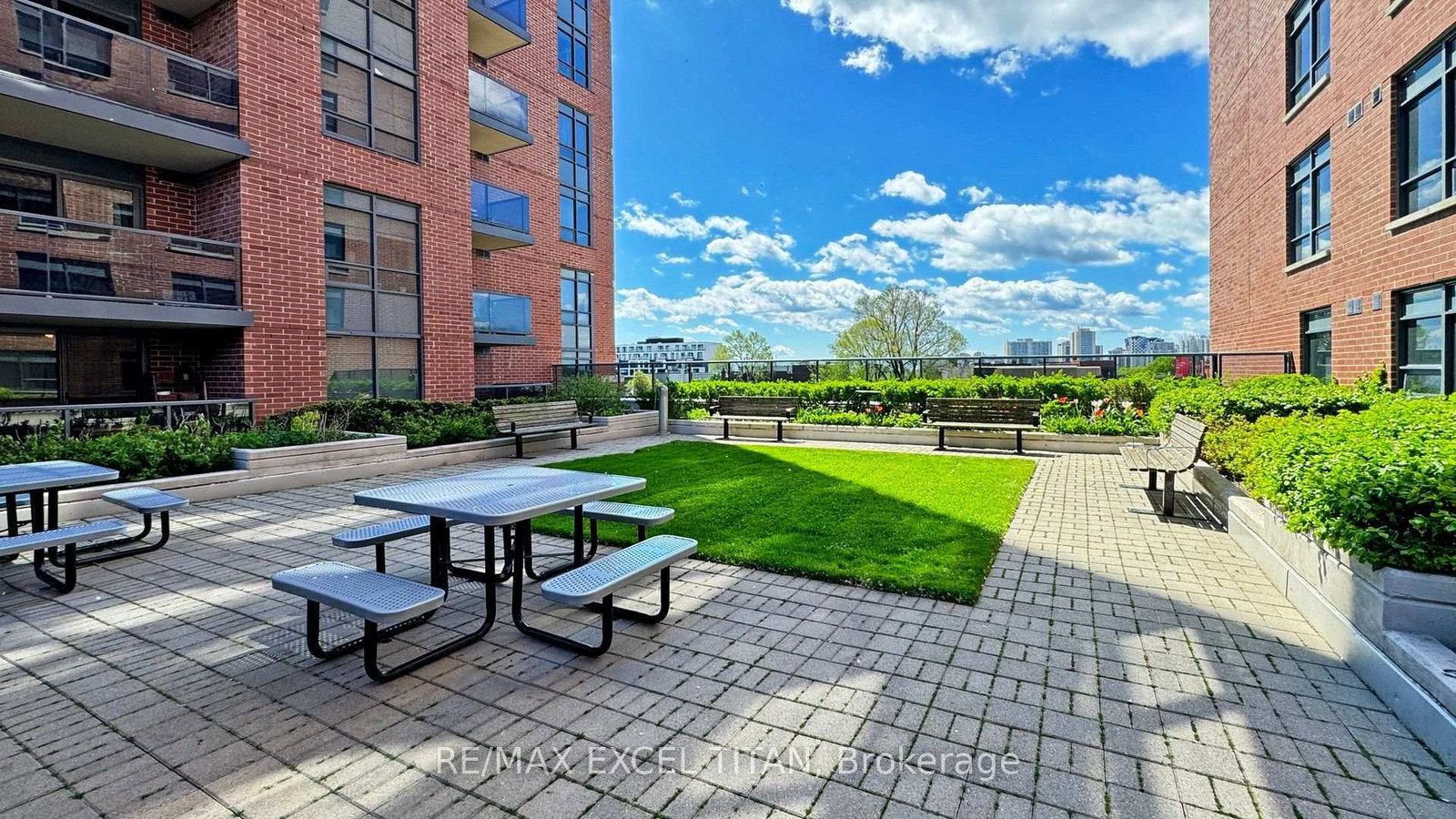 60 Heintzman Street • #1132 • Toronto, ON photo 30