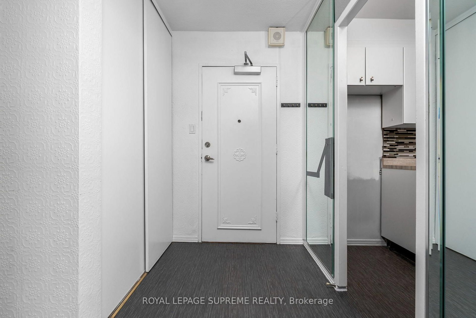 85 Emmett Avenue • #2409 • Toronto, ON photo 2