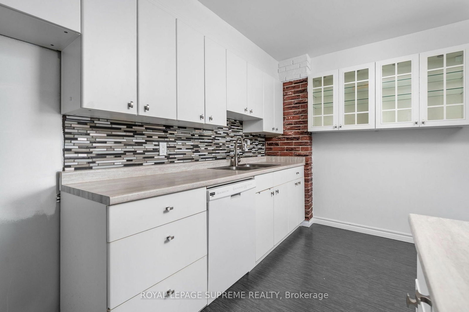 85 Emmett Avenue • #2409 • Toronto, ON photo 5