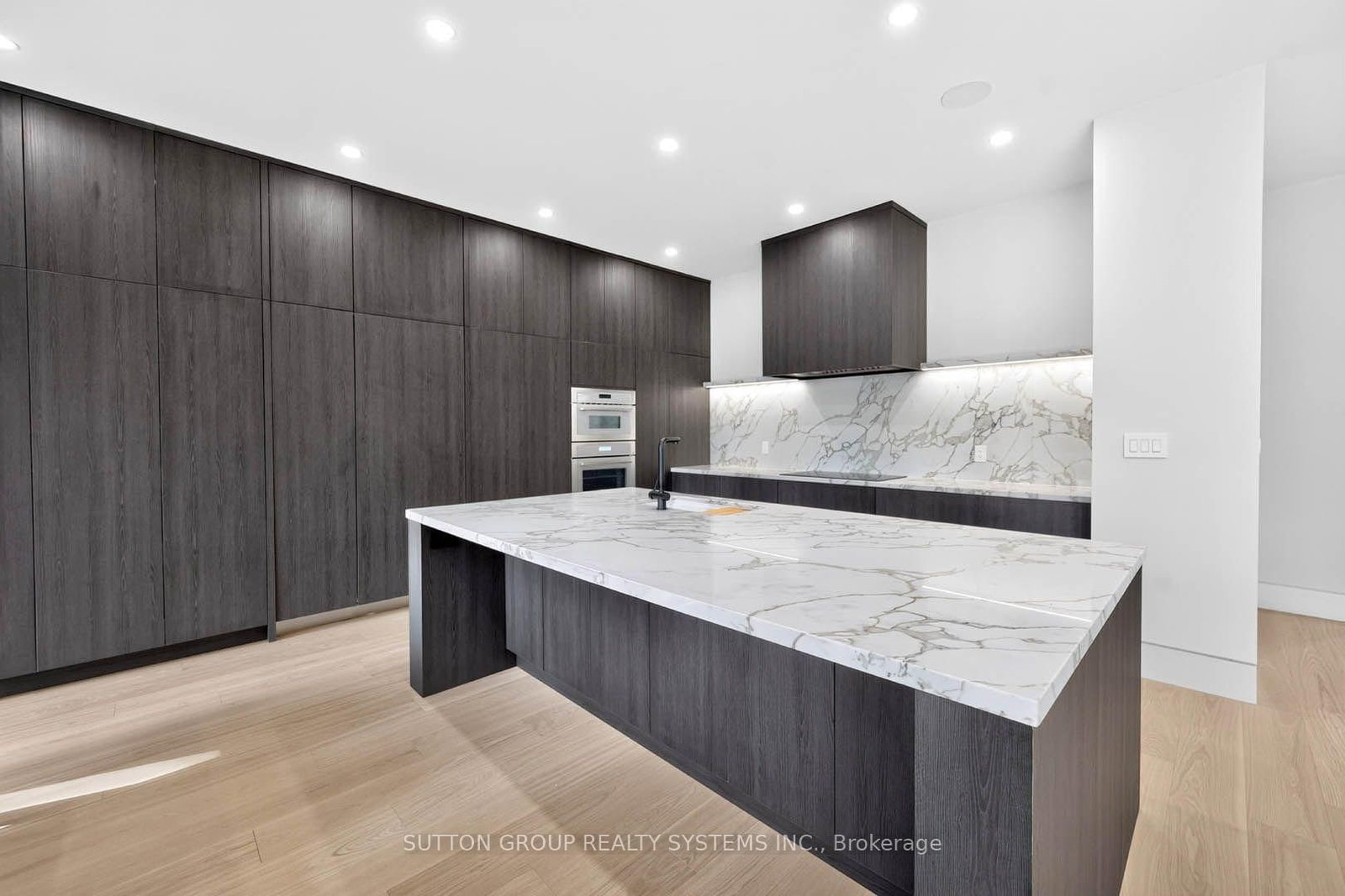 2052 Redan Drive • Mississauga, ON photo 10