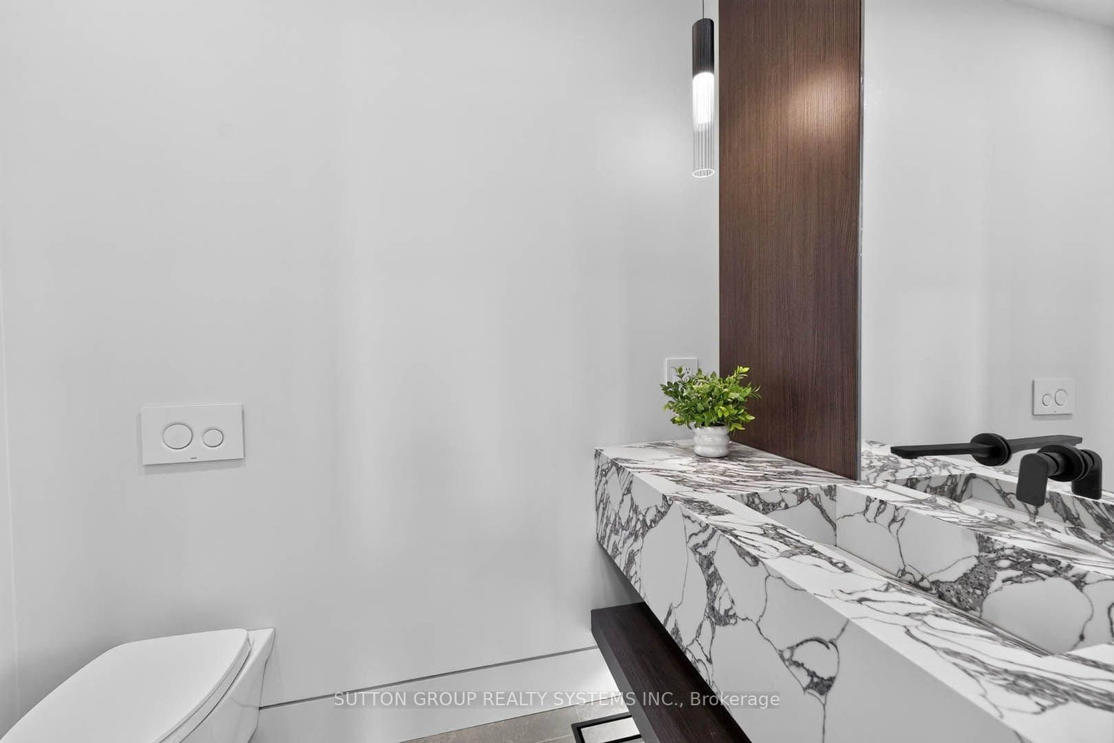 2052 Redan Drive • Mississauga, ON photo 16