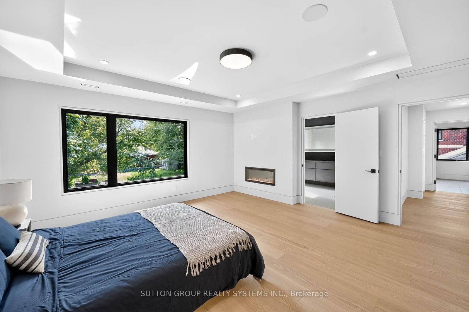 2052 Redan Drive • Mississauga, ON photo 19