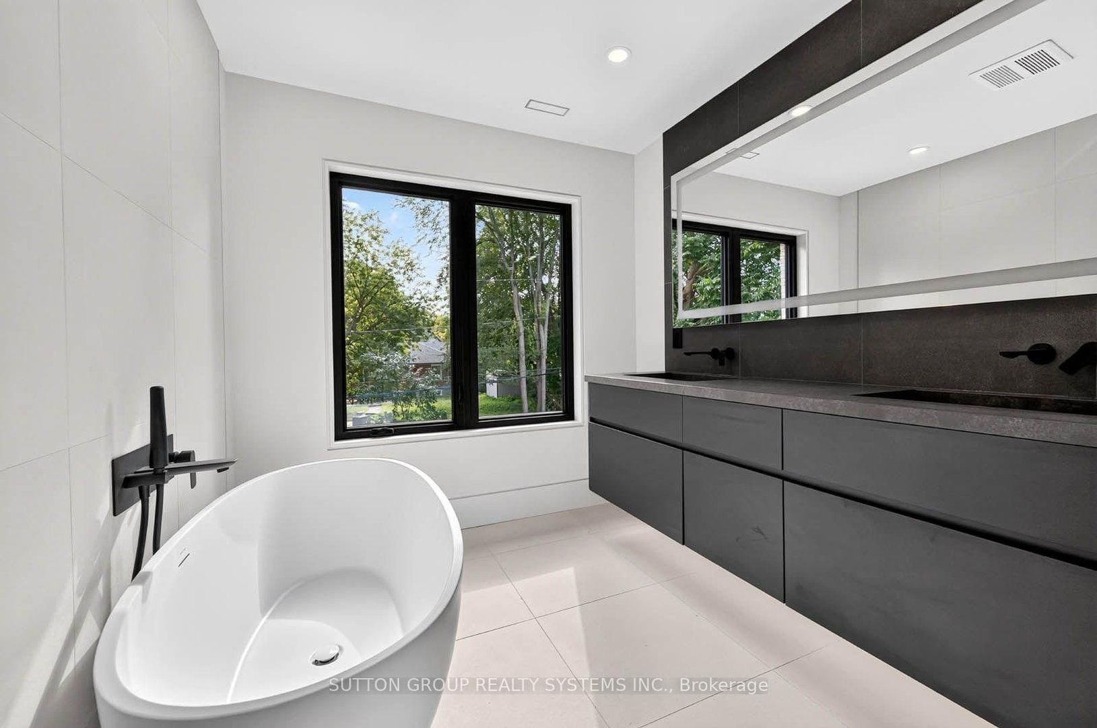 2052 Redan Drive • Mississauga, ON photo 23