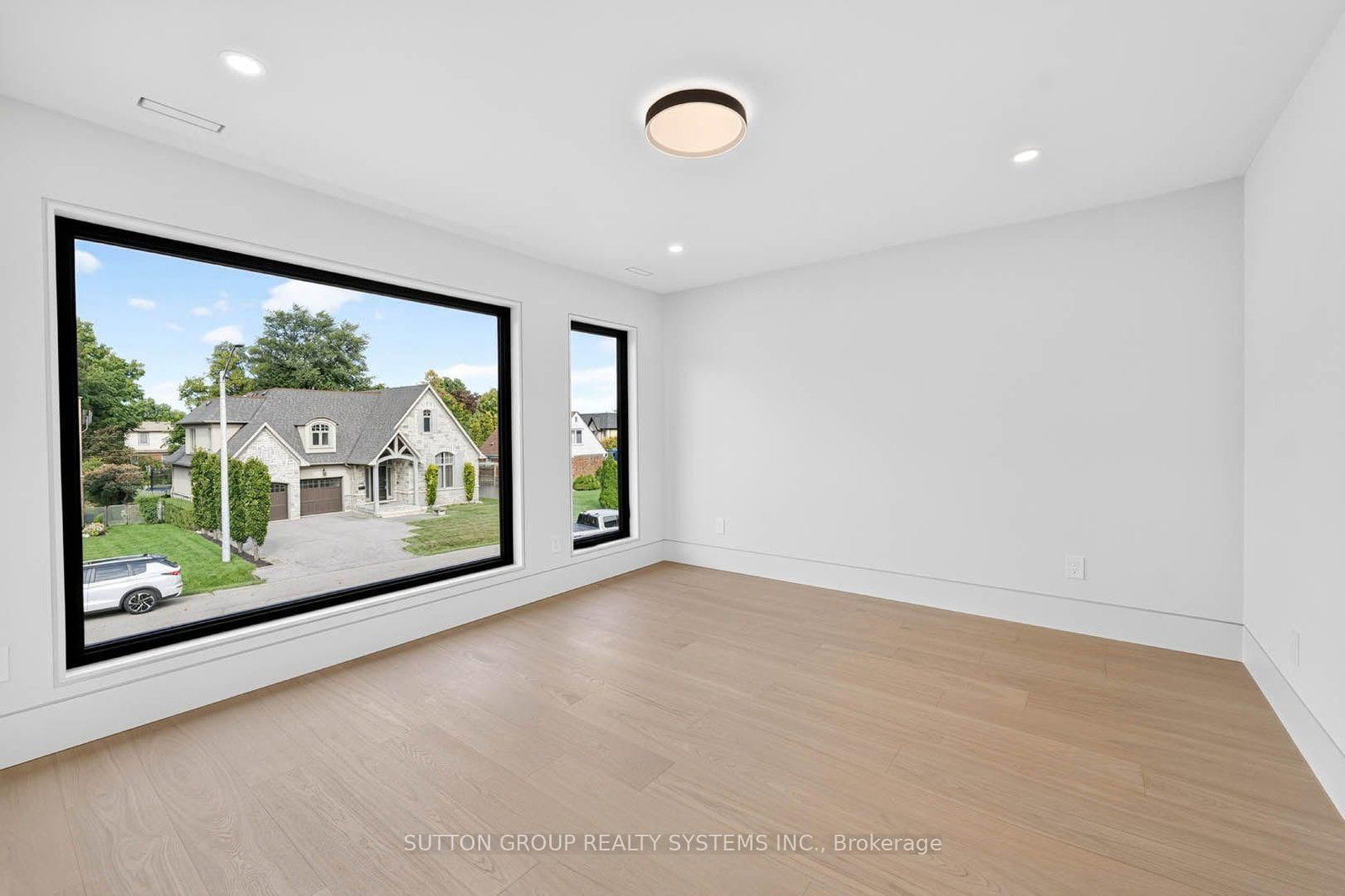 2052 Redan Drive • Mississauga, ON photo 30