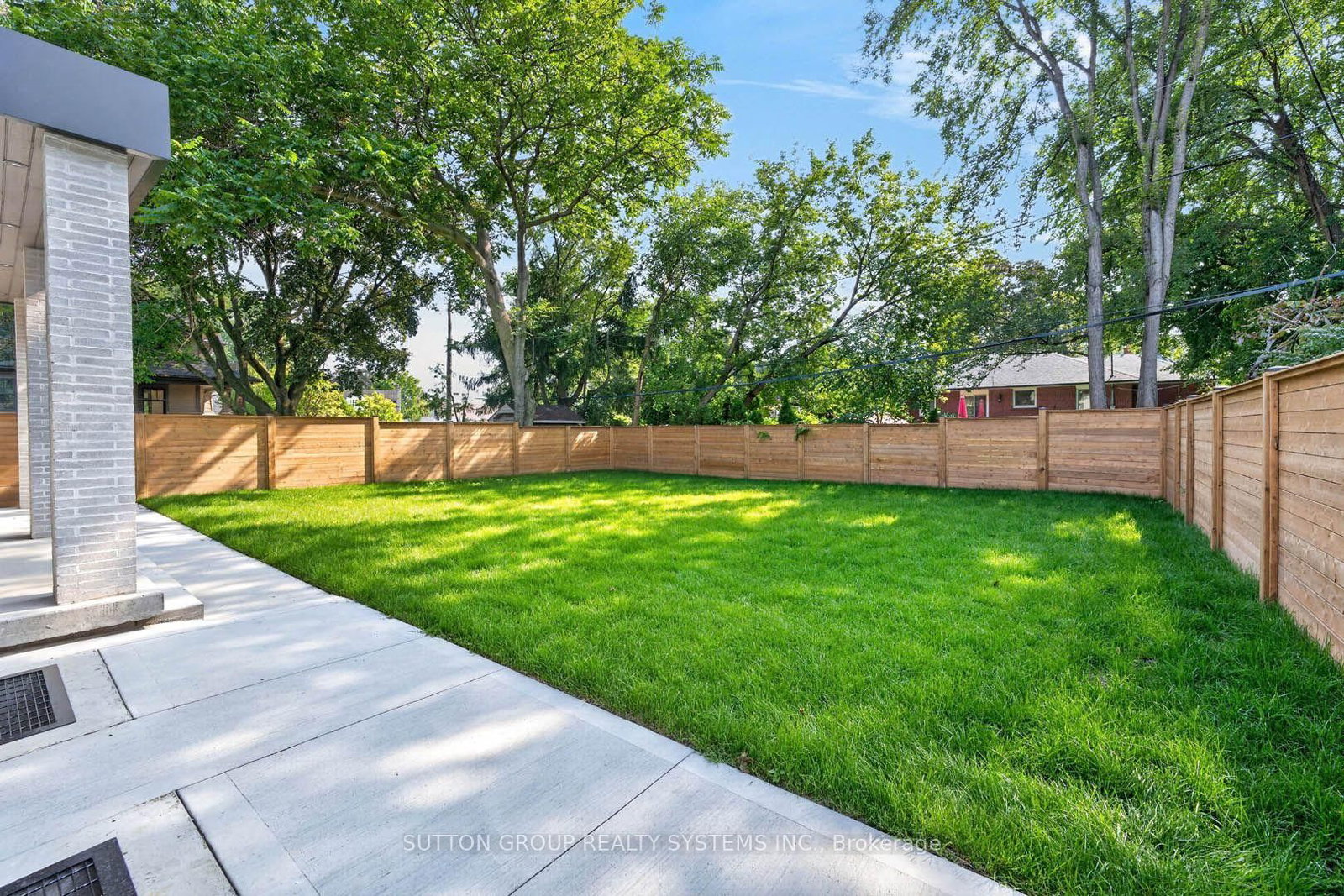 2052 Redan Drive • Mississauga, ON photo 45