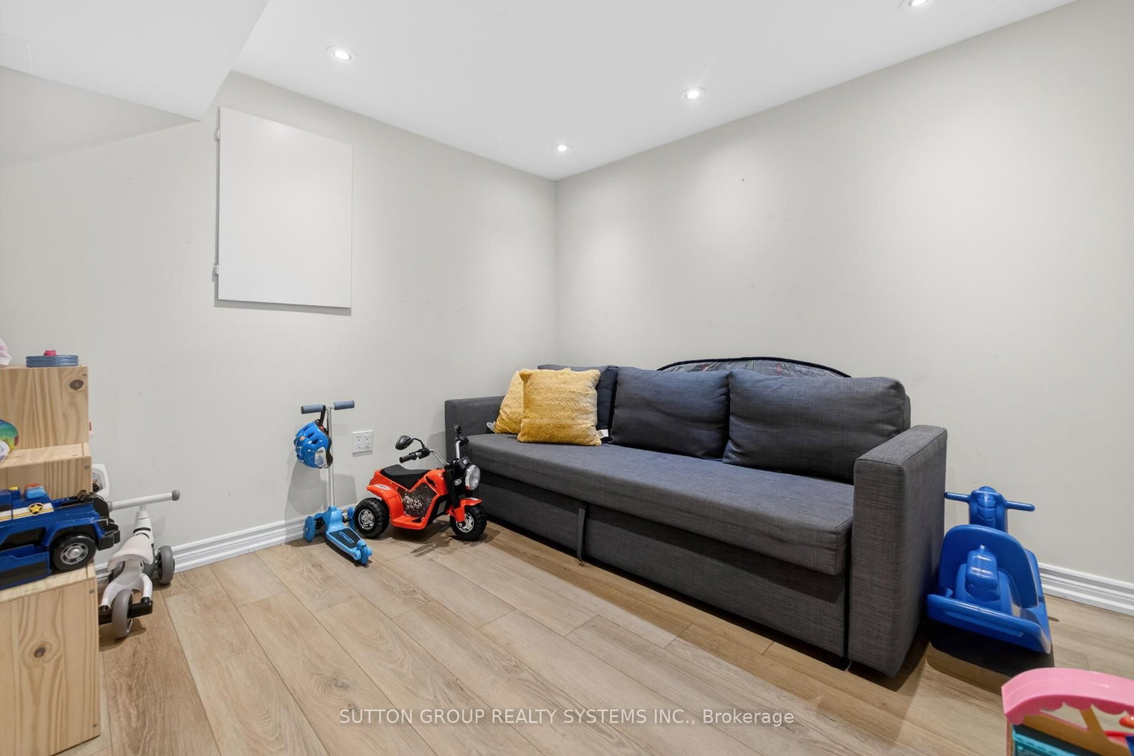 2871 Darien Road • #35 • Burlington, ON photo 36