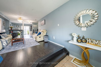 4 Redfinch Way • Brampton, ON photo 5
