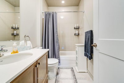 830 Megson Milton,ON L9T 9M7 — Photo 12
