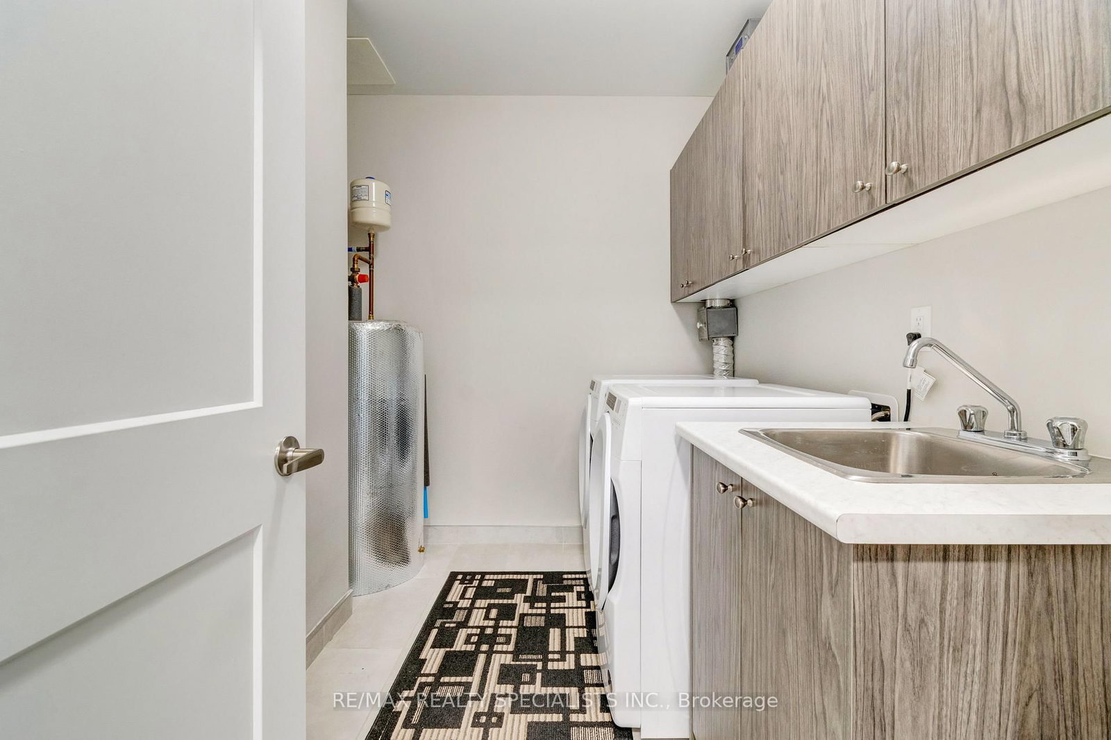 830 Megson Terrace • Milton, ON photo 34