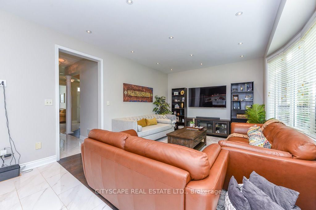 879 Bennett Boulevard • Milton, ON photo 15