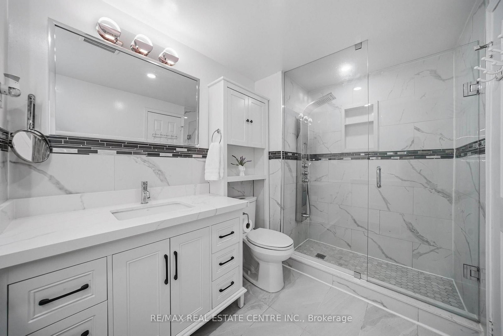 5235 Huntingfield Drive • Mississauga, ON photo 18