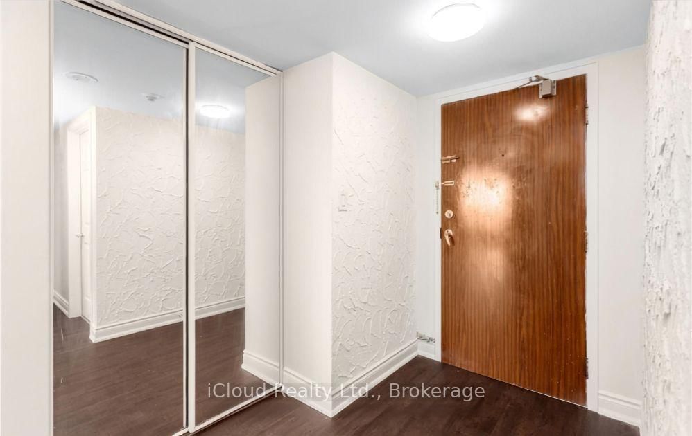 25 Agnes Street • #Cy02 (1402) • Mississauga, ON photo 29