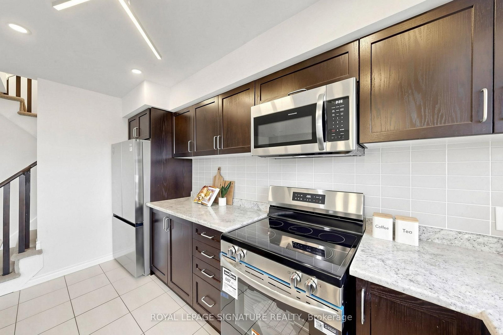 2441 Greenwich Drive • #11 • Oakville, ON photo 10