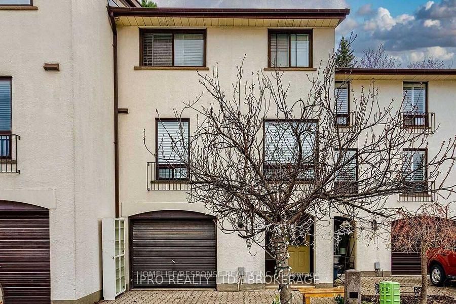 6679 SHELTER BAY Road • #46 • Mississauga, ON photo 1