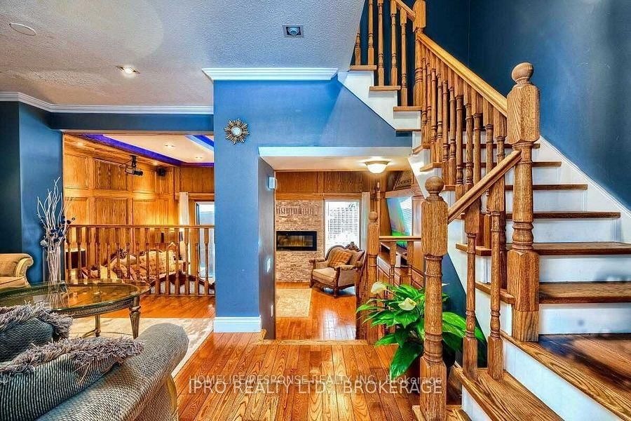 6679 SHELTER BAY Road • #46 • Mississauga, ON photo 13