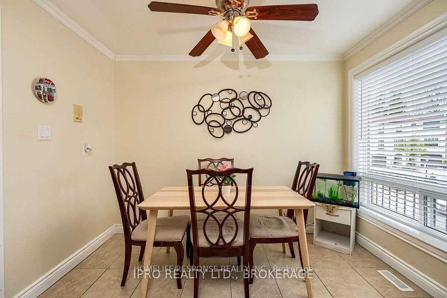 6679 SHELTER BAY Road • #46 • Mississauga, ON photo 17