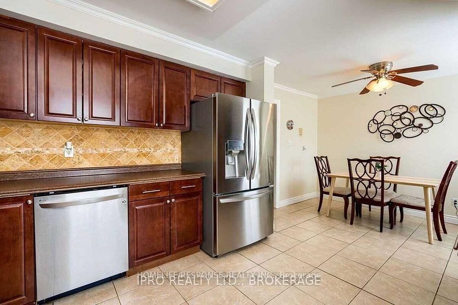 6679 SHELTER BAY Road • #46 • Mississauga, ON photo 21