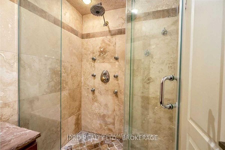 6679 SHELTER BAY Road • #46 • Mississauga, ON photo 28