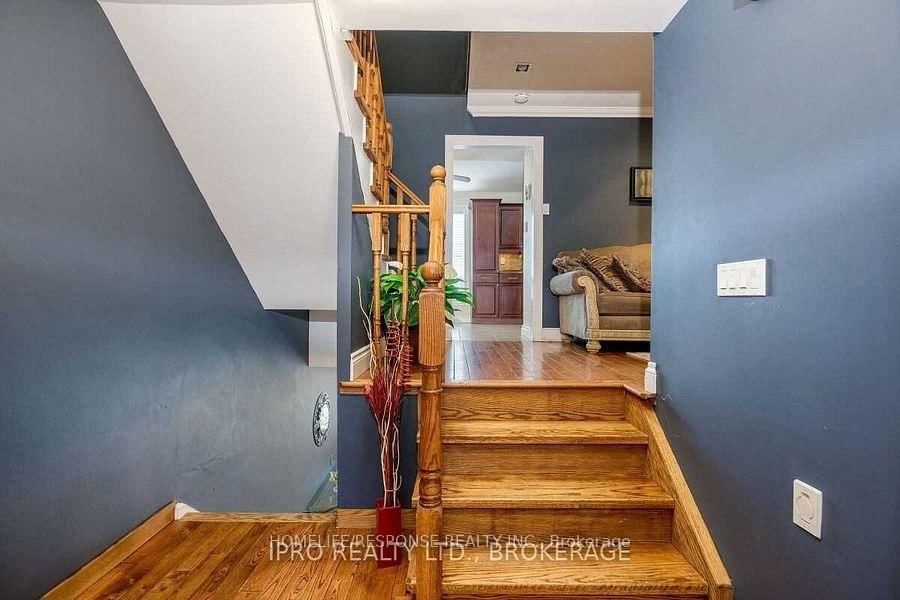 6679 SHELTER BAY Road • #46 • Mississauga, ON photo 5