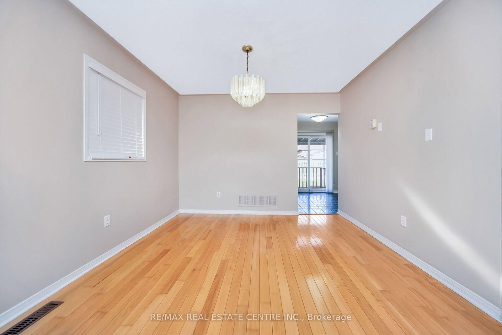 111 Springview Drive • Brampton, ON photo 11