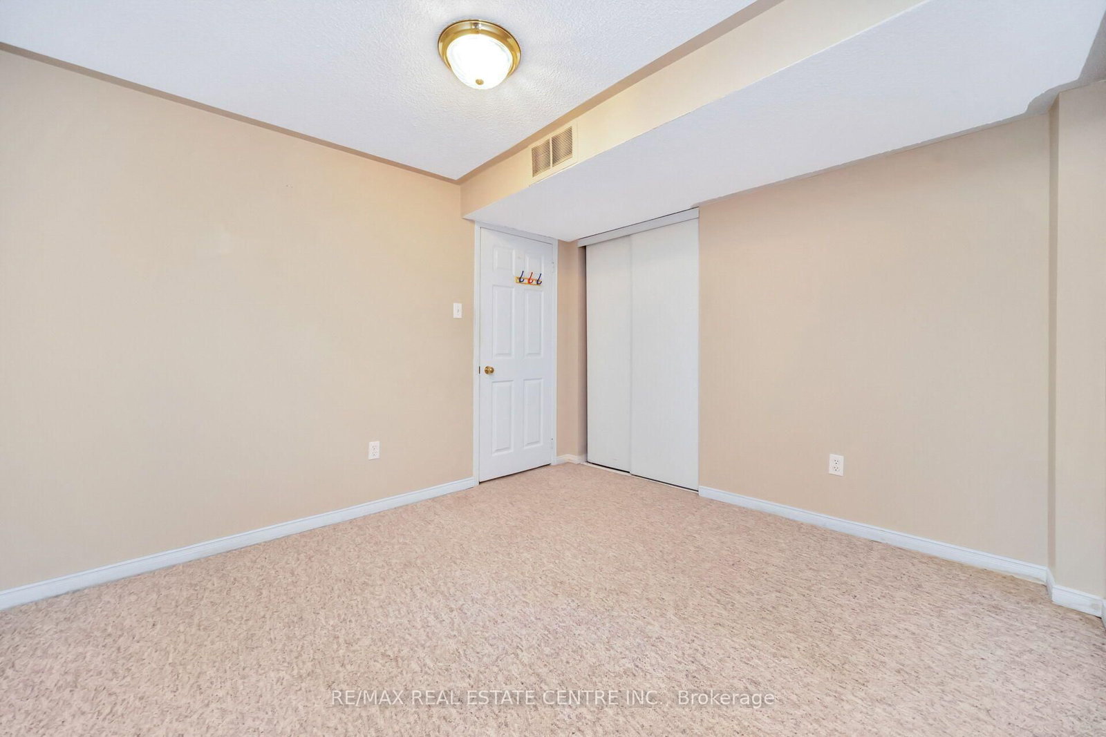 111 Springview Drive • Brampton, ON photo 32