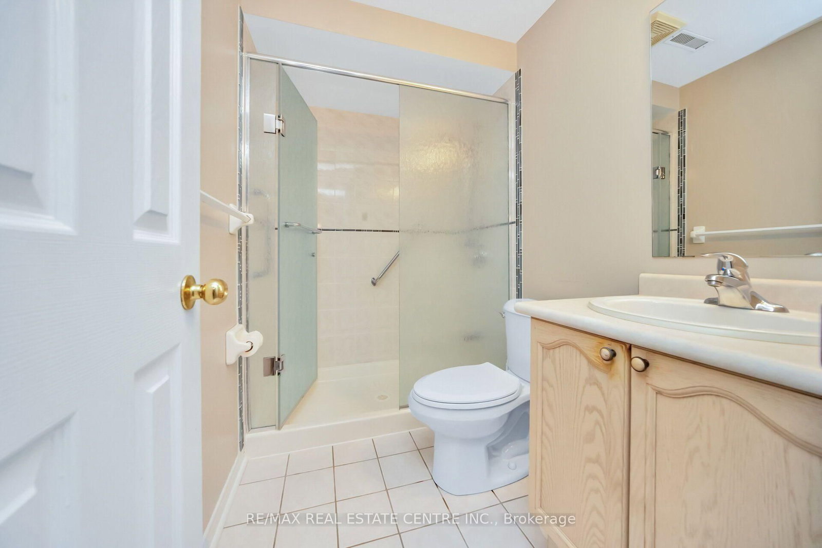 111 Springview Drive • Brampton, ON photo 33