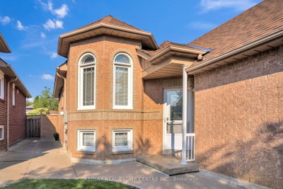 111 Springview Drive • Brampton, ON photo 7