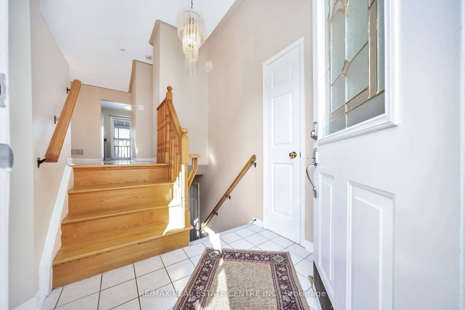 111 Springview Drive • Brampton, ON photo 8