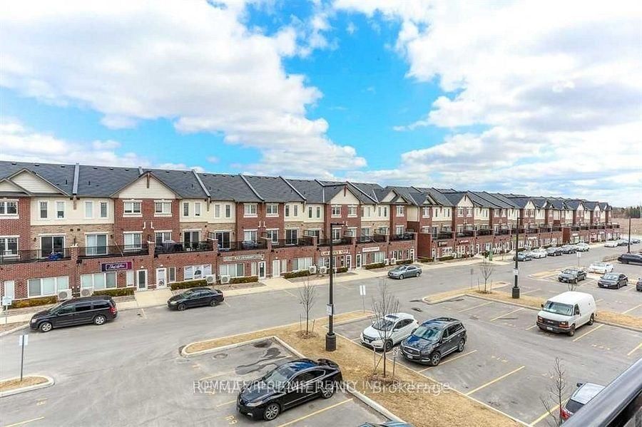 54 SKY HARBOUR Drive • #313 • Brampton, ON photo 19