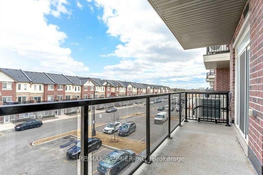54 SKY HARBOUR Drive • #313 • Brampton, ON photo 20