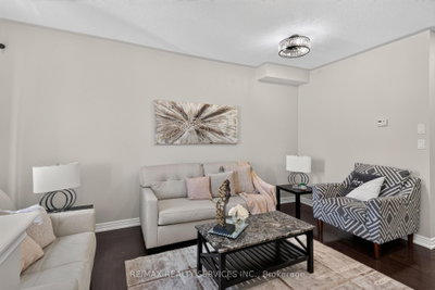 109 Bonnie Braes Drive N • Brampton, ON photo 3