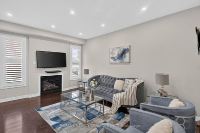 109 Bonnie Braes Drive N • Brampton, ON photo 9