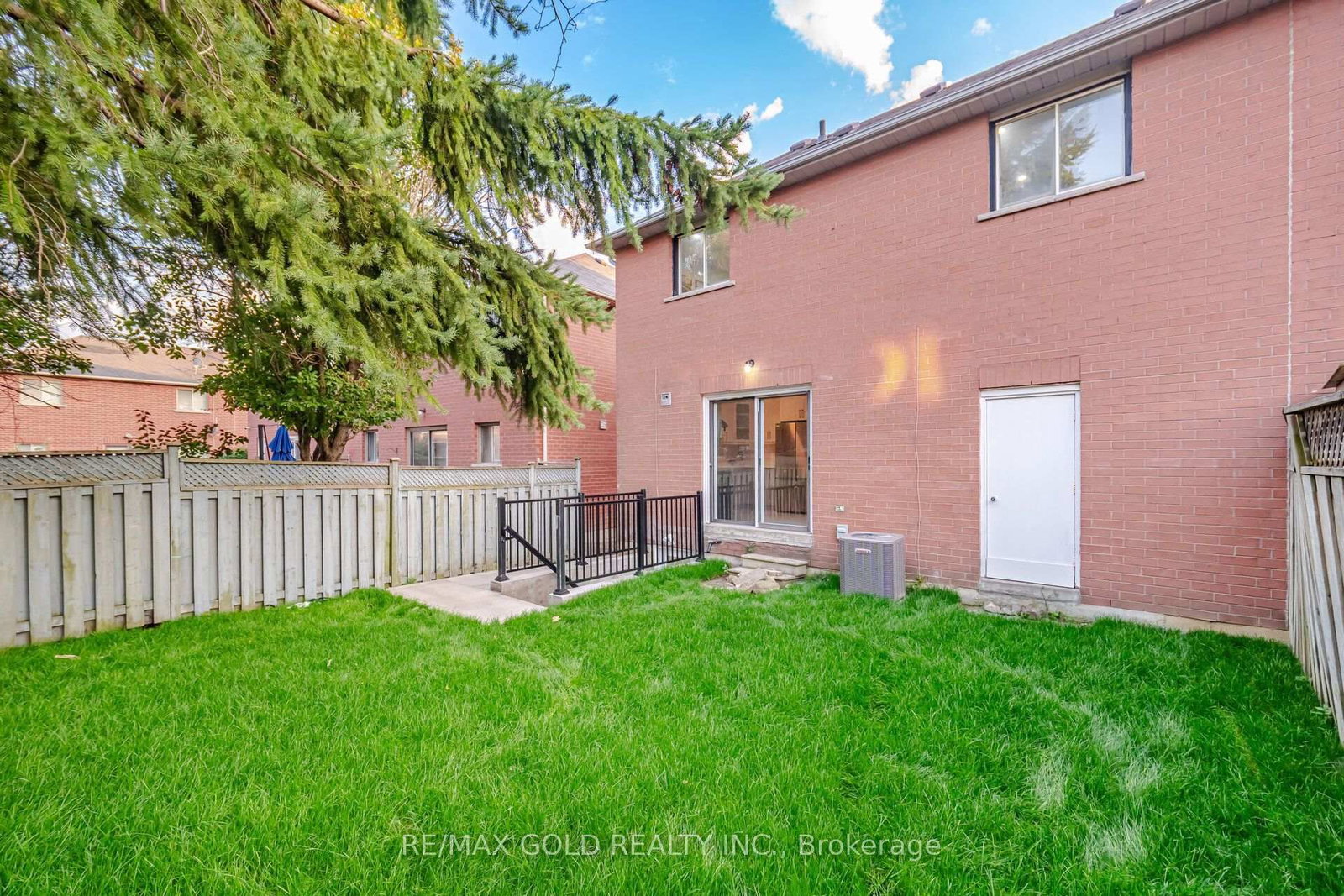 29 Fern Valley Crescent • Brampton, ON photo 44