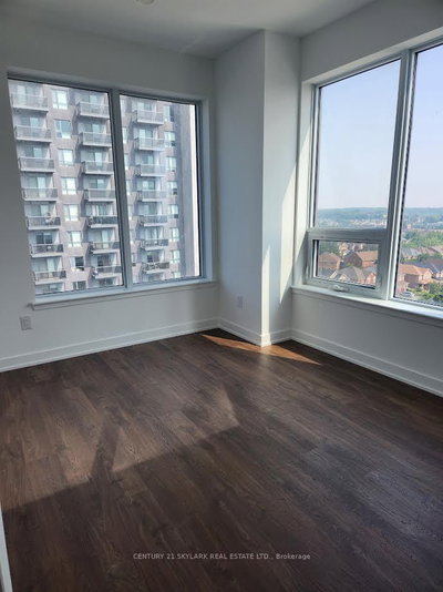 1011 - 5105 Hurontario St - Photo 1