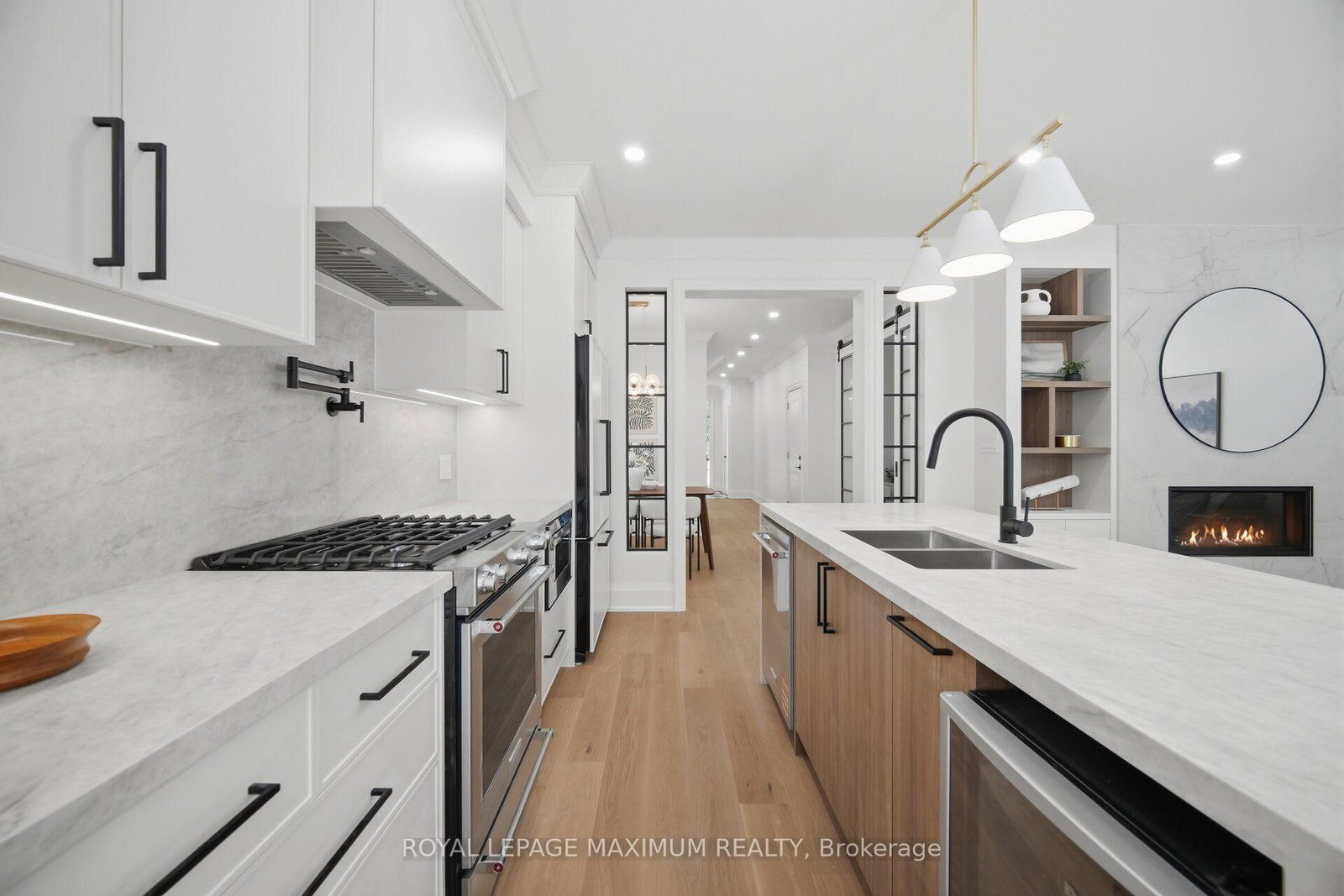 11 Park Boulevard • Toronto, ON photo 11