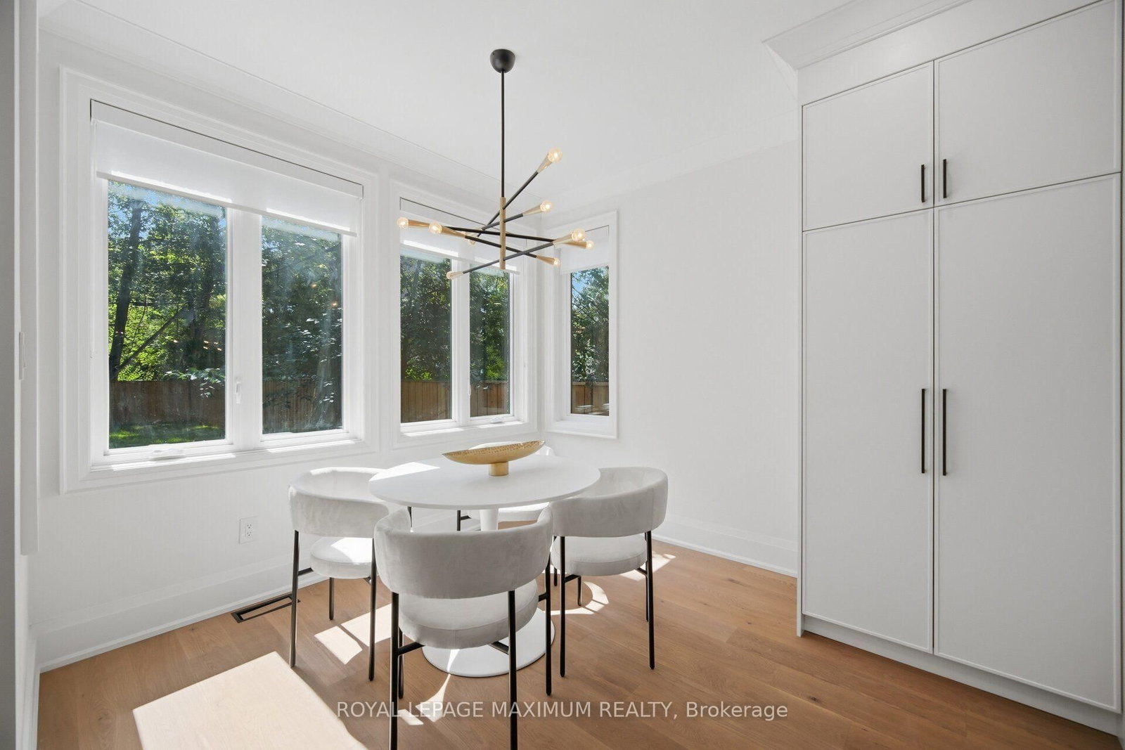11 Park Boulevard • Toronto, ON photo 16