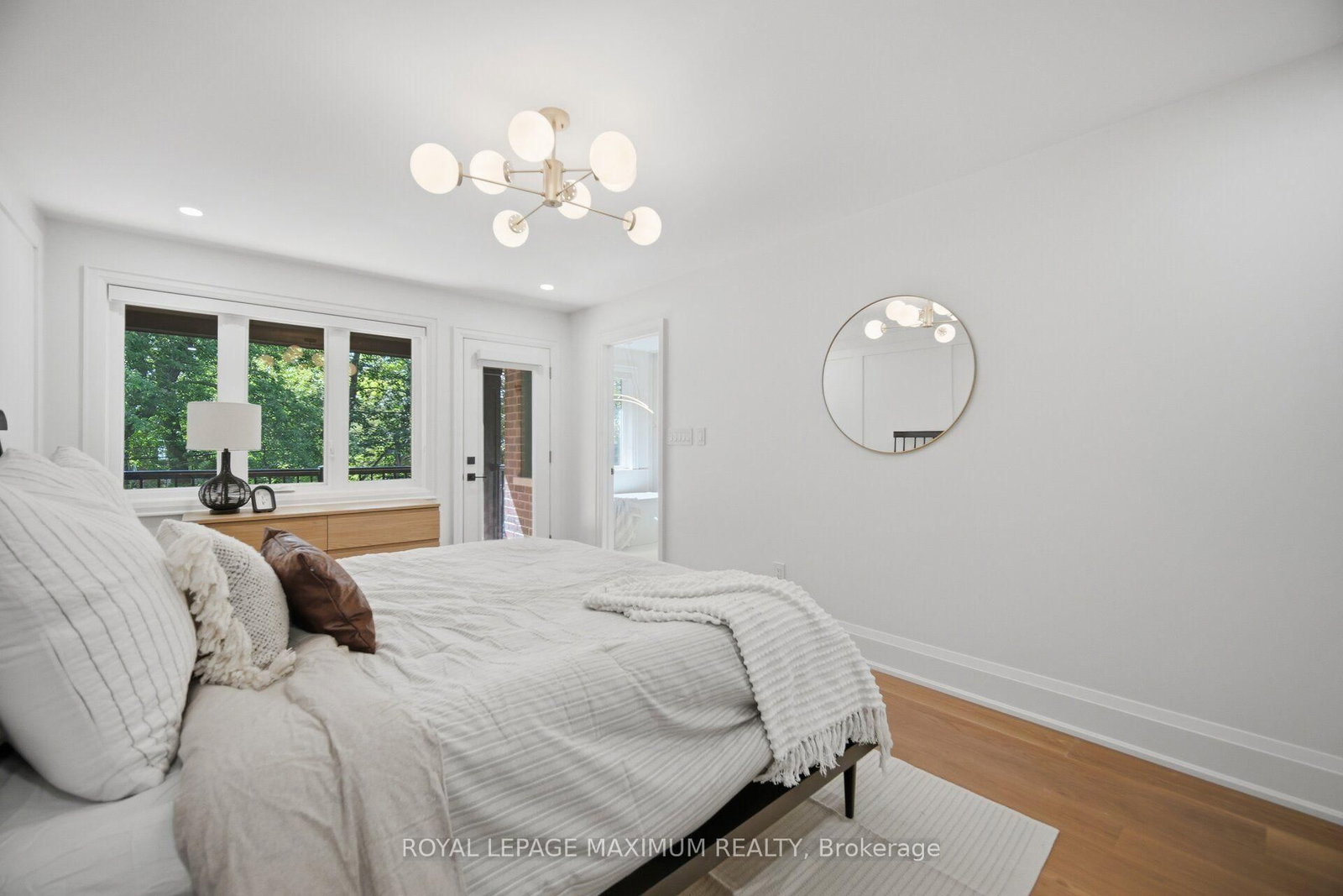 11 Park Boulevard • Toronto, ON photo 23