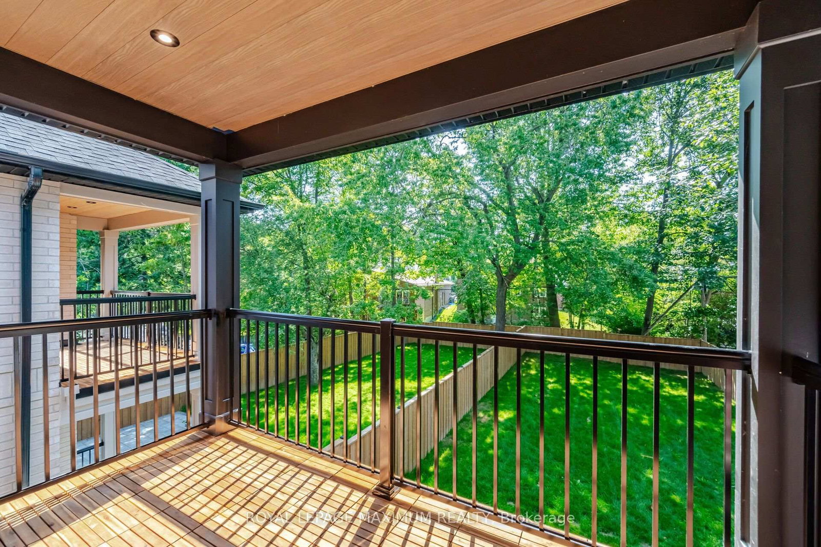11 Park Boulevard • Toronto, ON photo 24