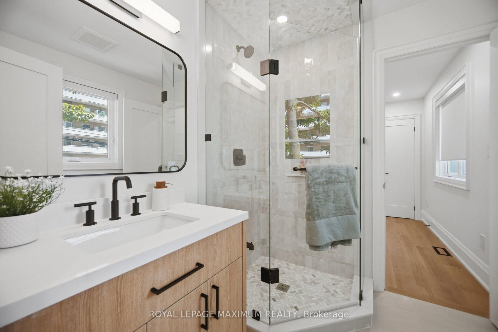 11 Park Boulevard • Toronto, ON photo 31