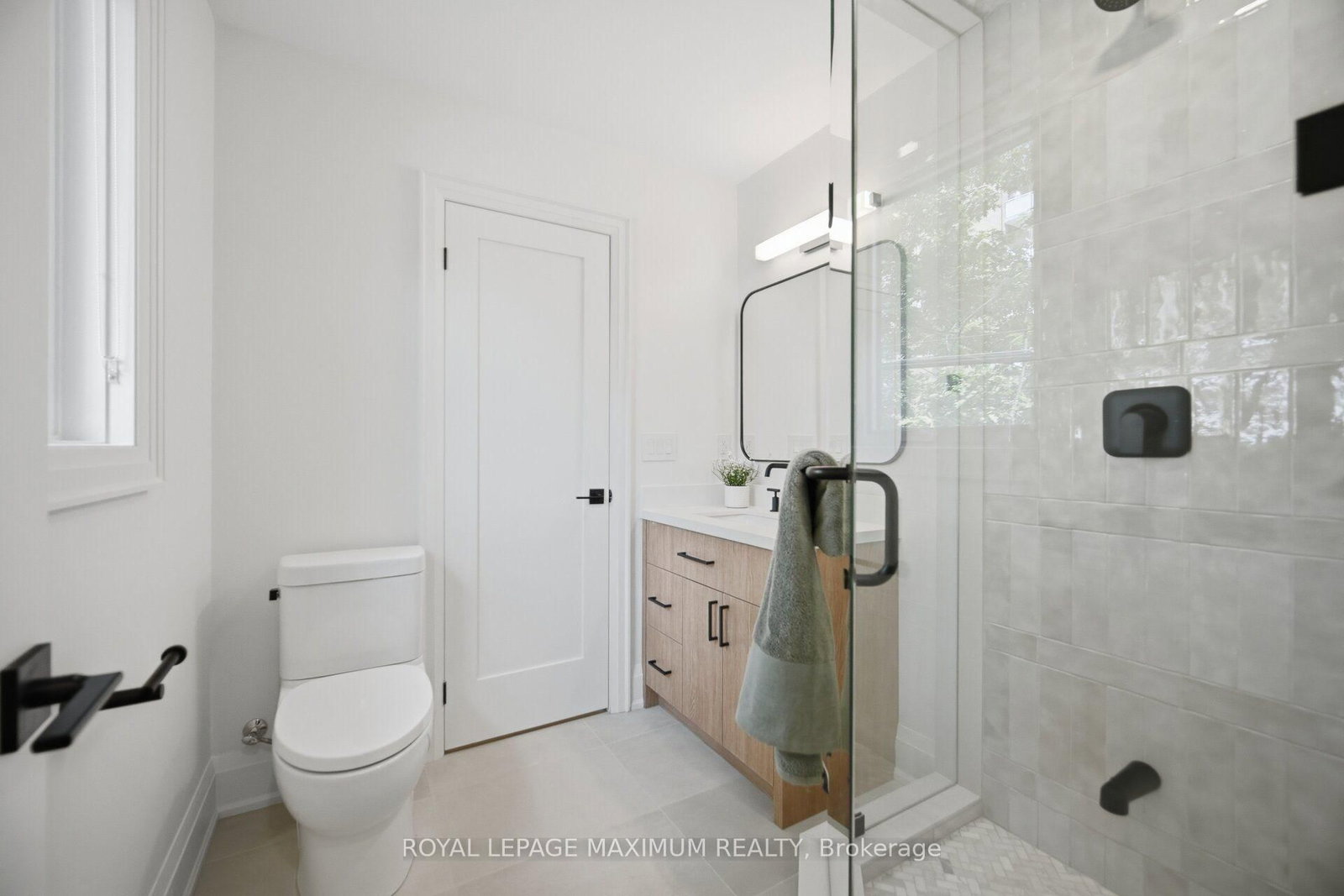 11 Park Boulevard • Toronto, ON photo 32