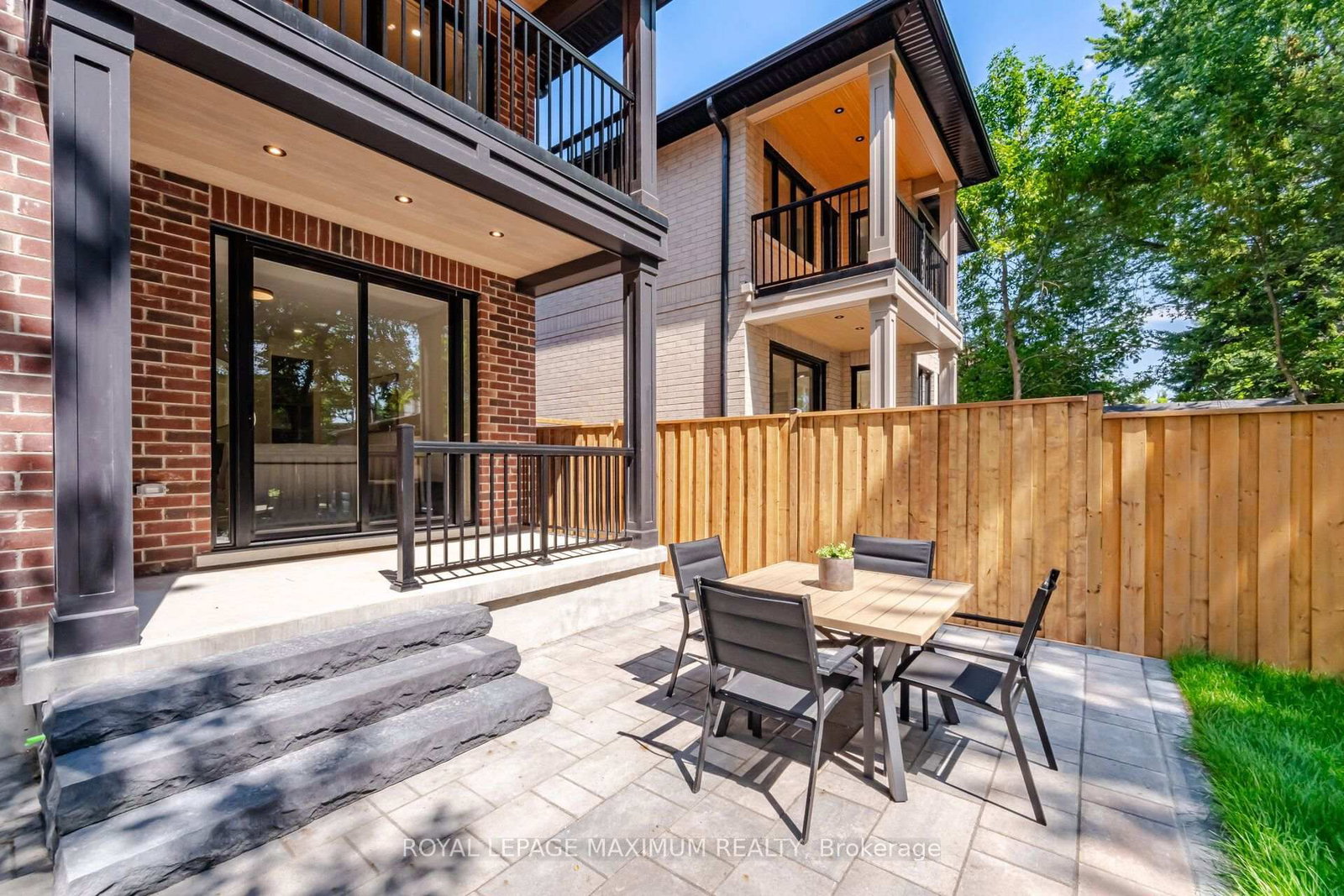 11 Park Boulevard • Toronto, ON photo 43