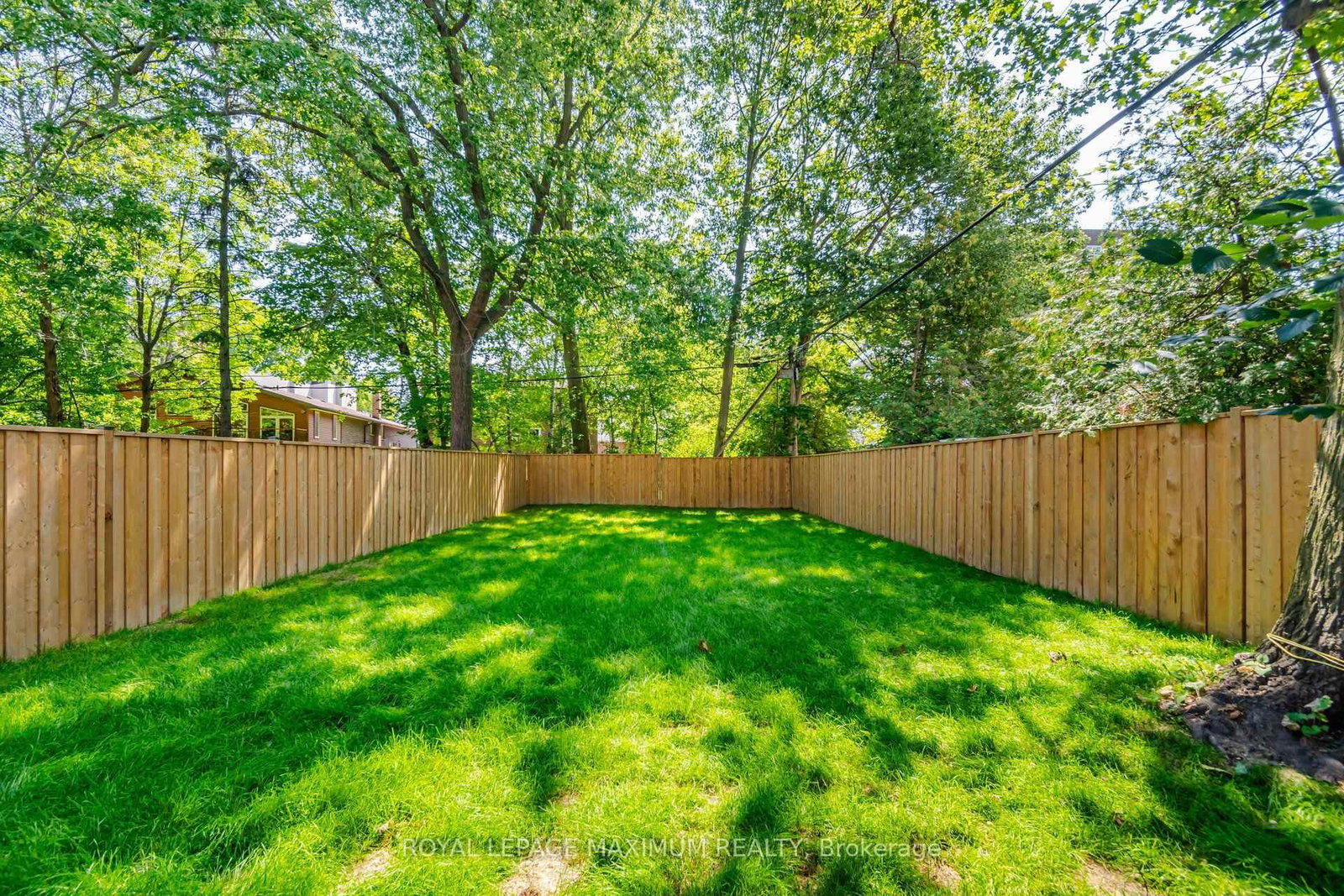 11 Park Boulevard • Toronto, ON photo 46