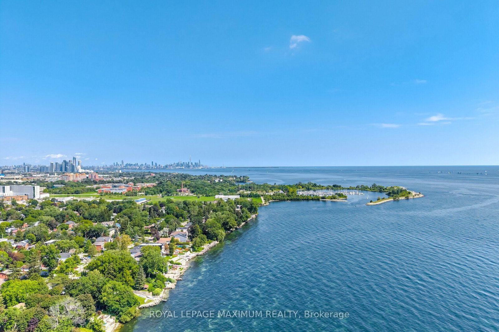 11 Park Boulevard • Toronto, ON photo 48