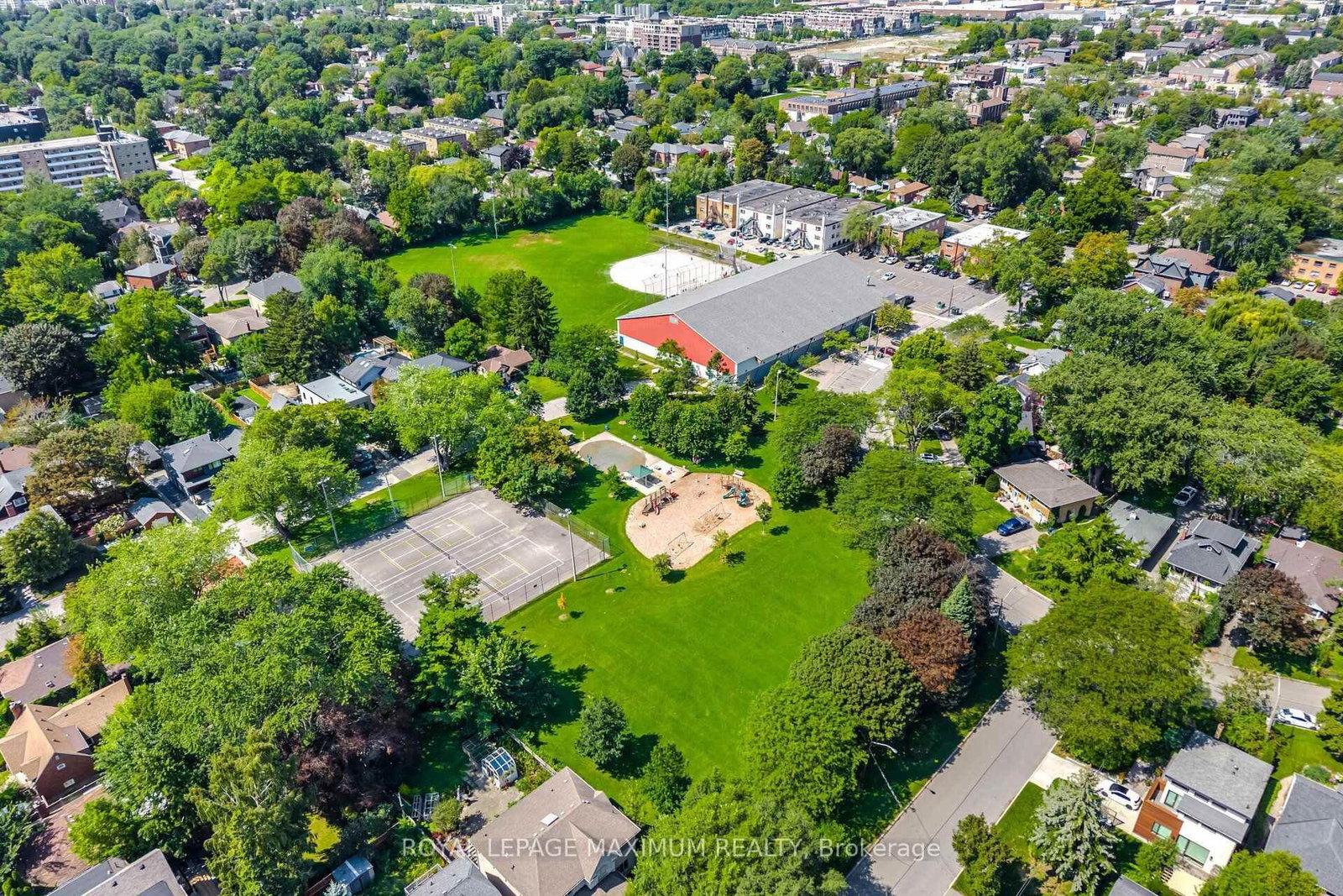 11 Park Boulevard • Toronto, ON photo 50