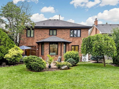 2920 Kingsway Drive • Oakville, ON photo 3